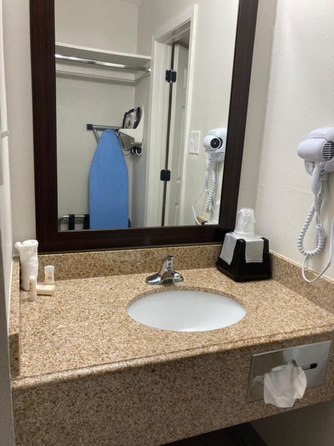 The Hotel אורנג' מראה חיצוני תמונה