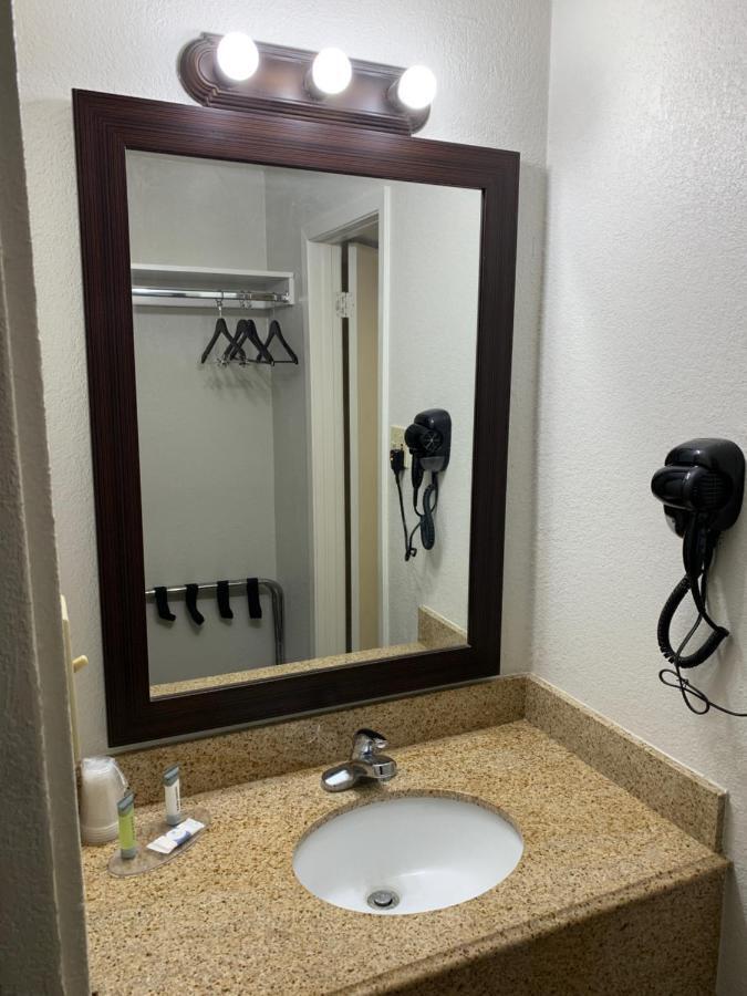 The Hotel אורנג' מראה חיצוני תמונה